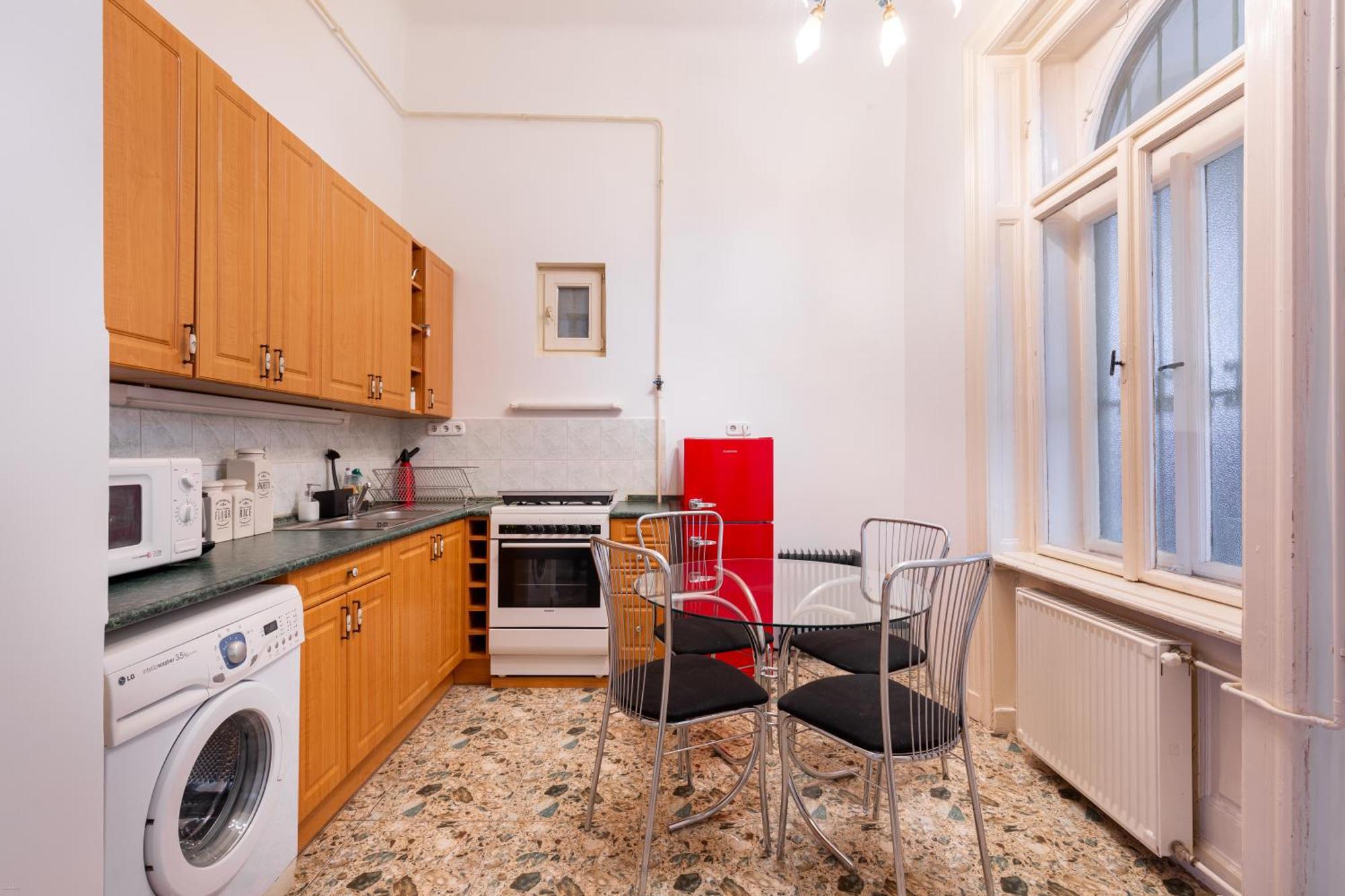 D8 Sphinx Apartman Budapeste Exterior foto